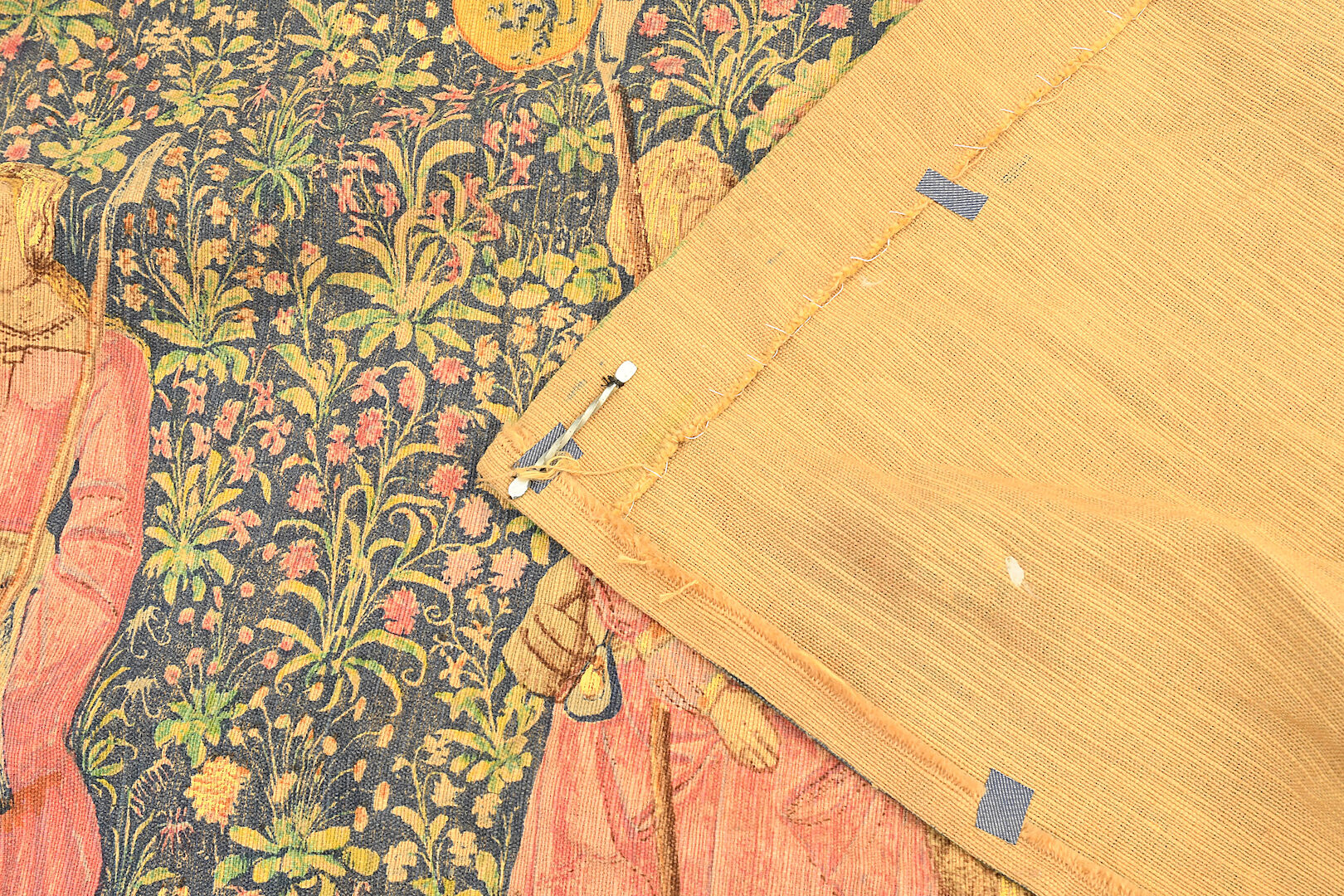 Tapisserie au point d'halluin atelier Jules Pansu de style médiéval