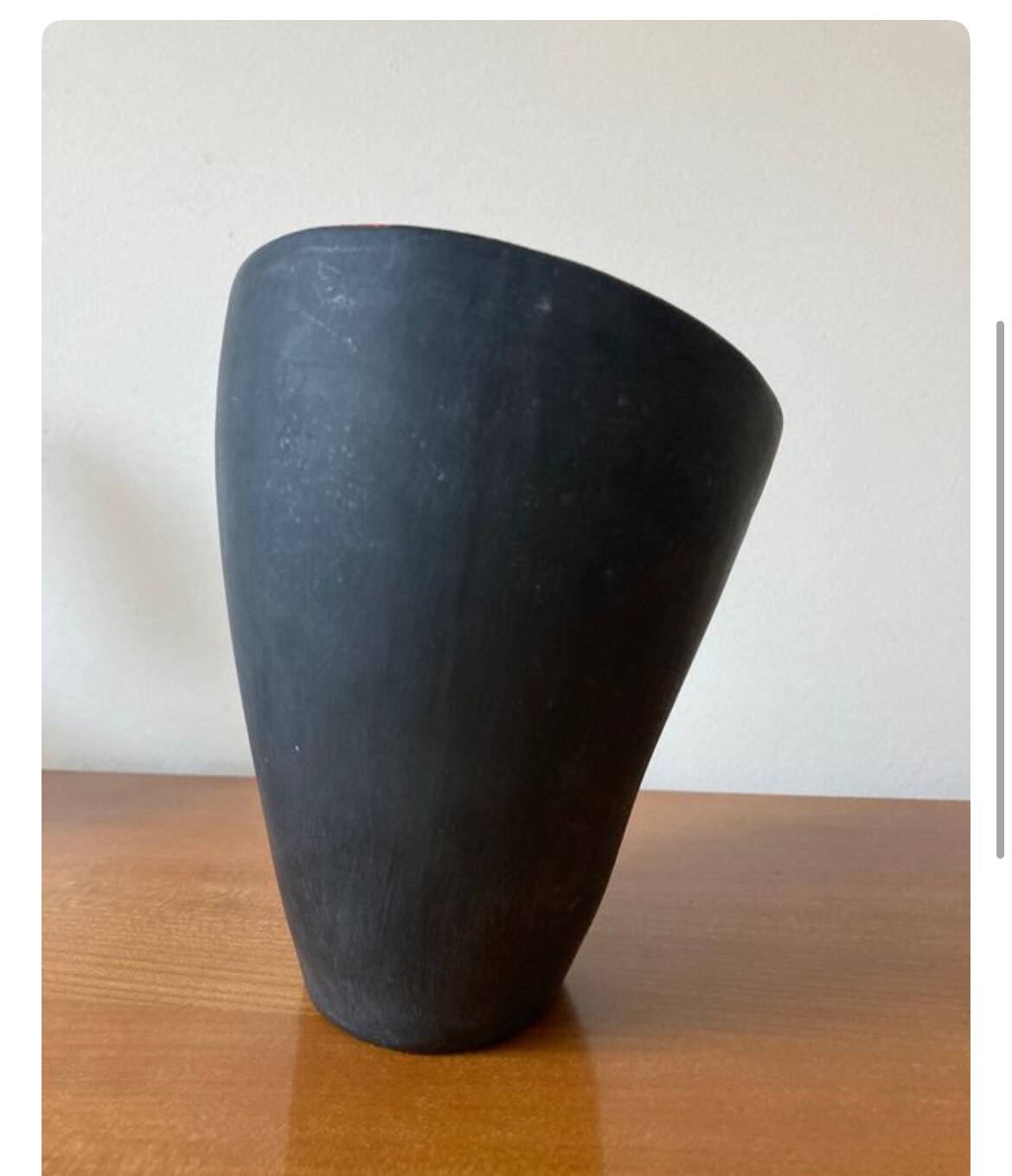 Double entrance ceramic vase
