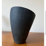 Double entrance ceramic vase