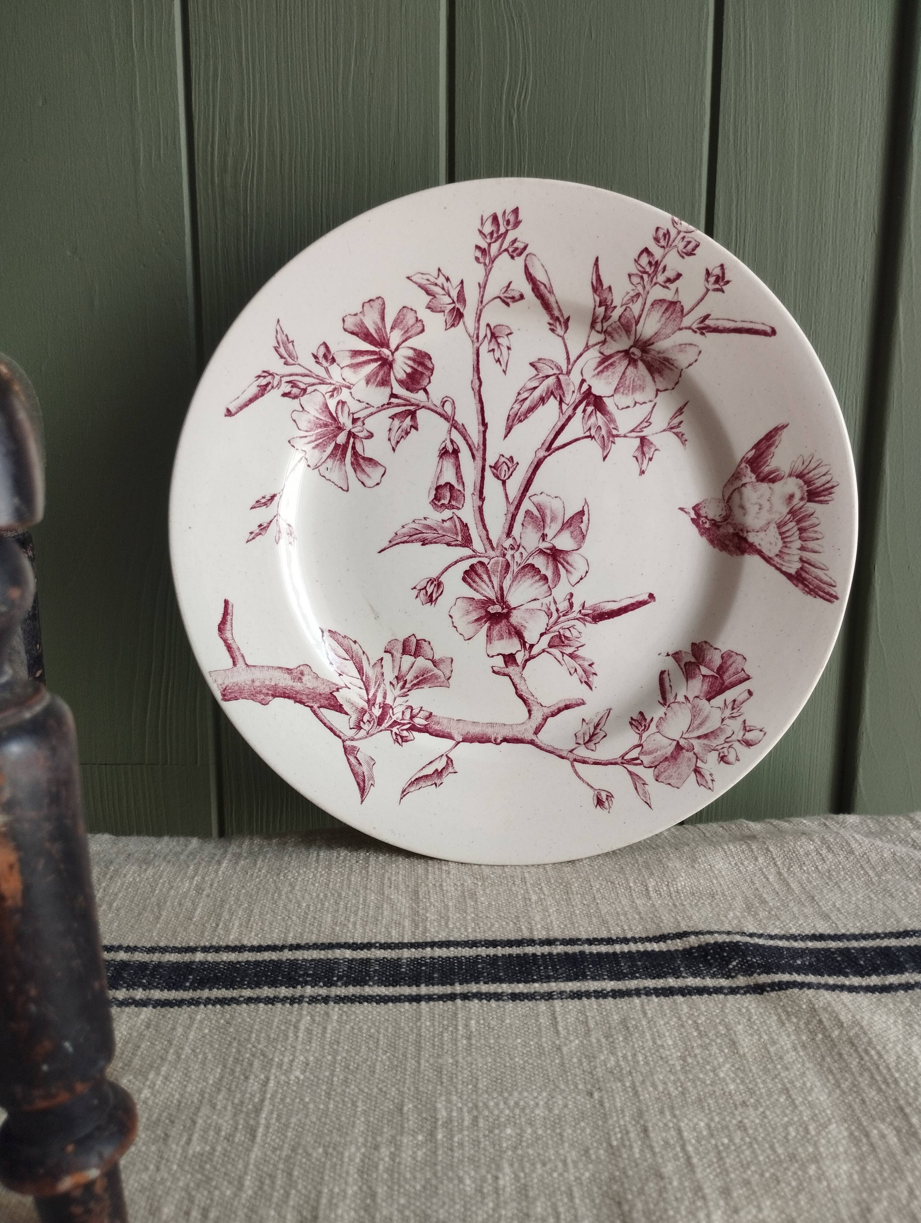 Iron earth plate Longchamp "Small Bird"