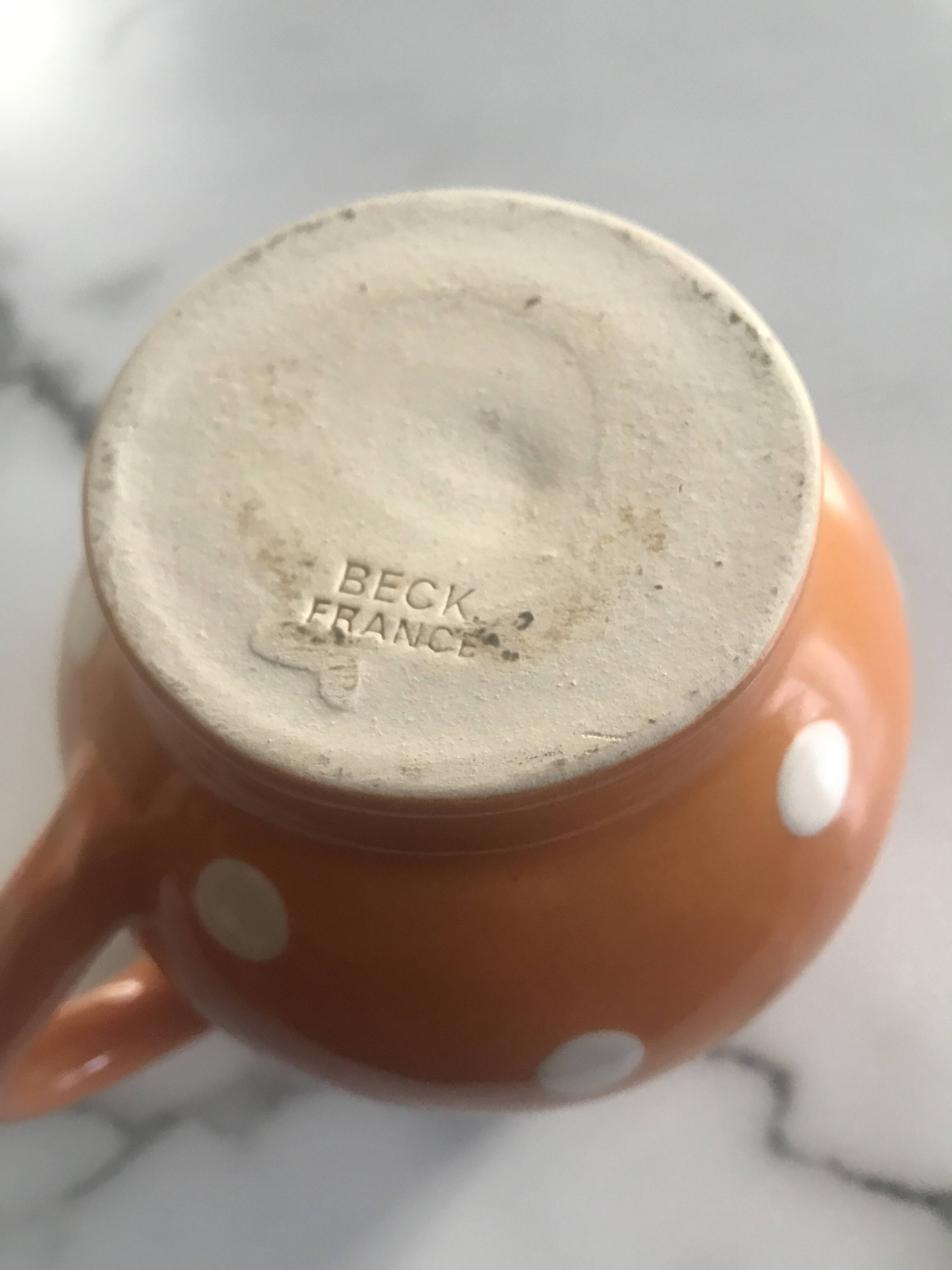 Pichet à pois vintage