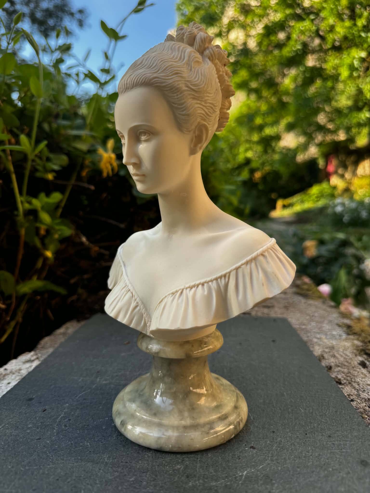 Buste de Manon Lescaut signé Arnaldo Giannelli