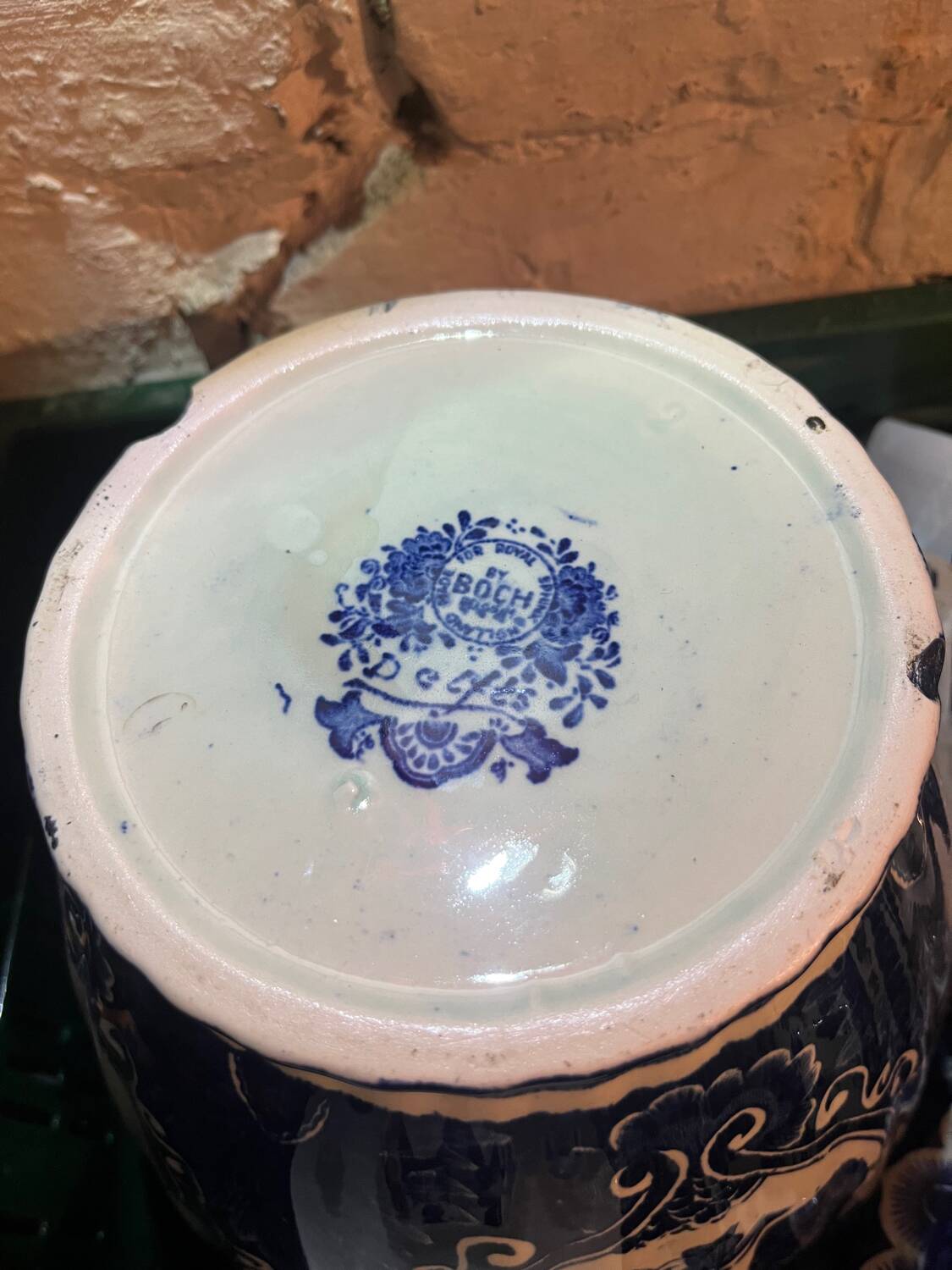 Vintage Delft Blue Ginger Jar: large blue and white ceramic vase