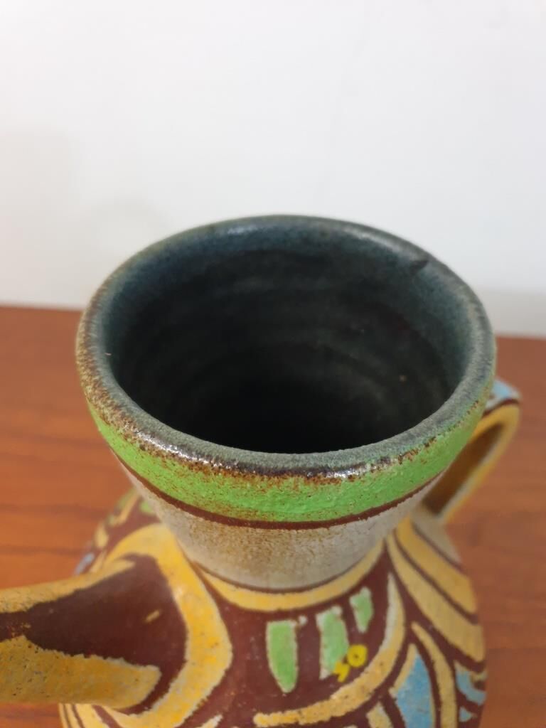 Accolay jug