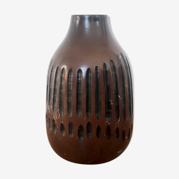 Vase en bois