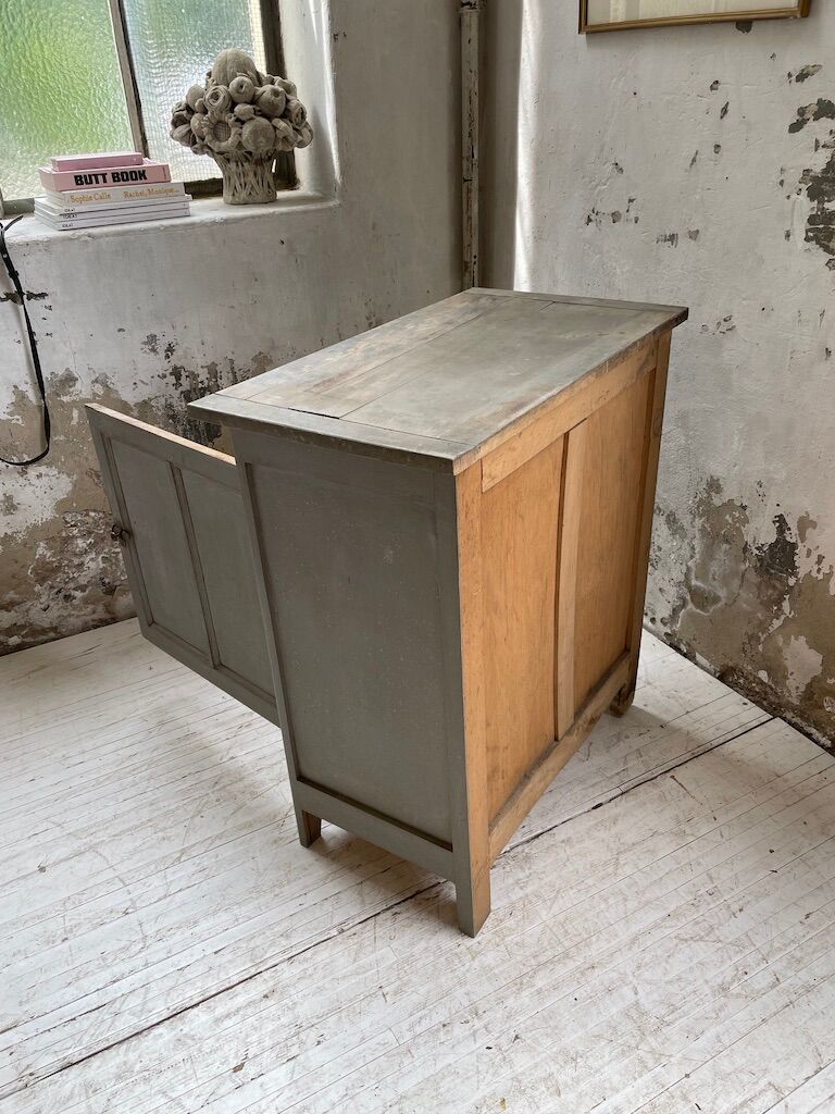 Confectioner furniture loom gray blue