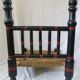 Chaise basse ethnique