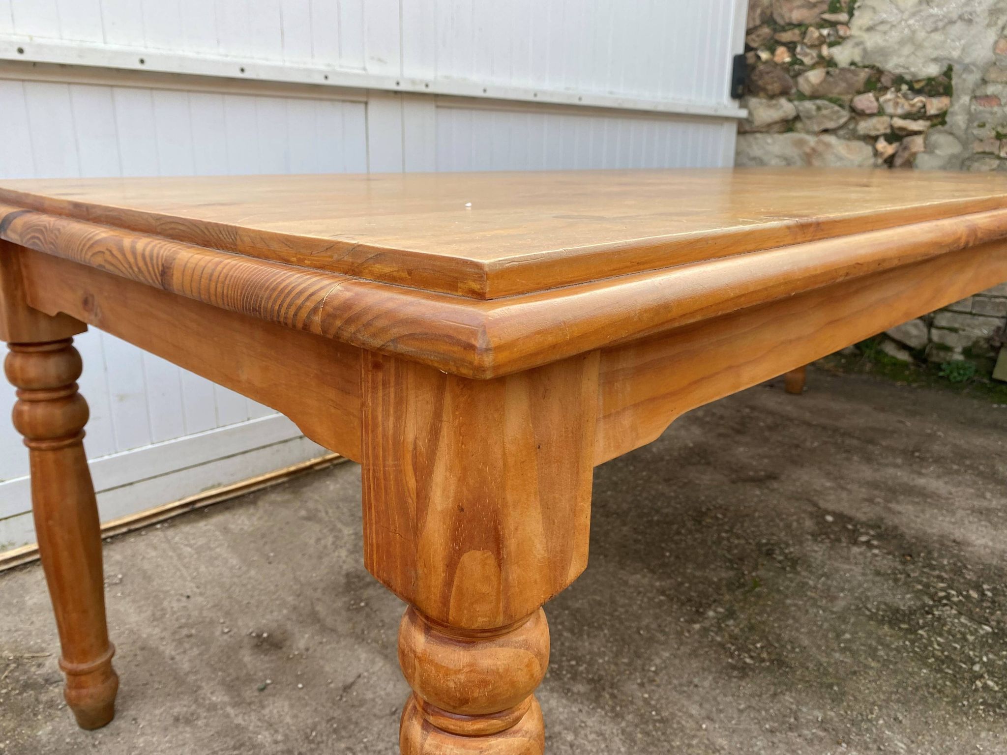 Large farmhouse dining room table 250cm in solid pine turned legs 1990