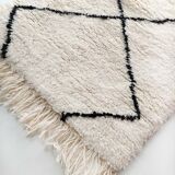 Moroccan berber carpet beni ouarain unbleached corridor with black diamonds 292x86cm