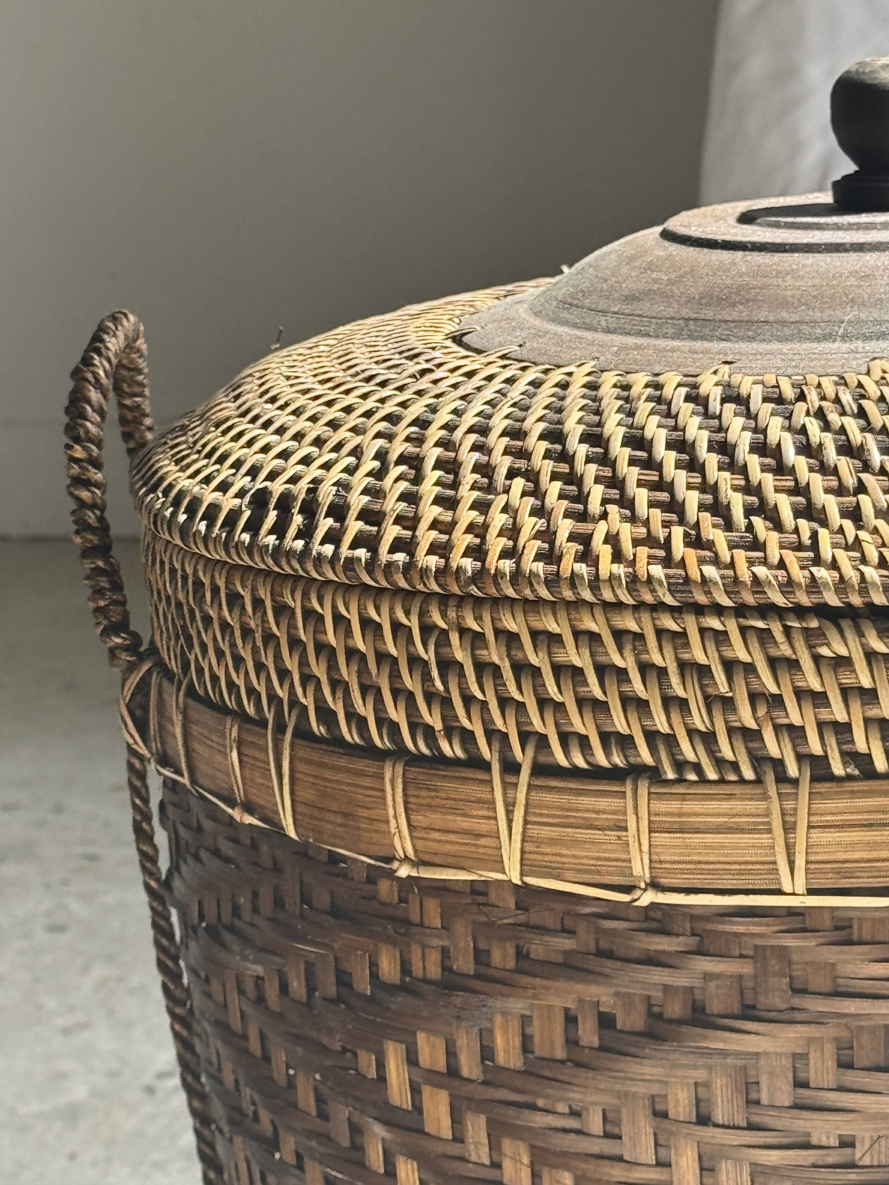 Traditional Indonesian brown basket H60 D45
