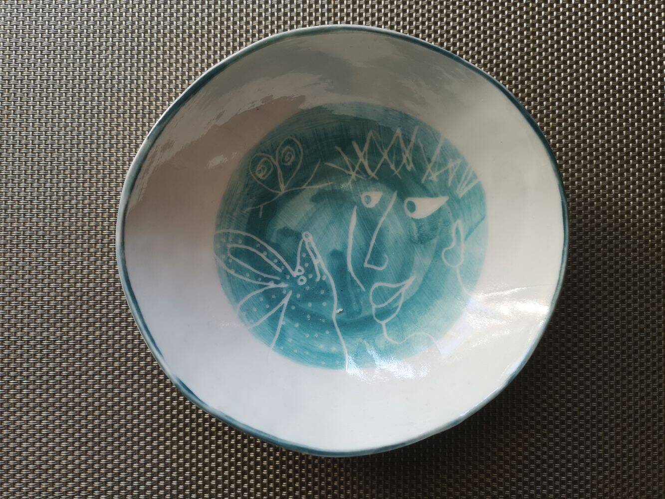 Porcelain cup artisanal work