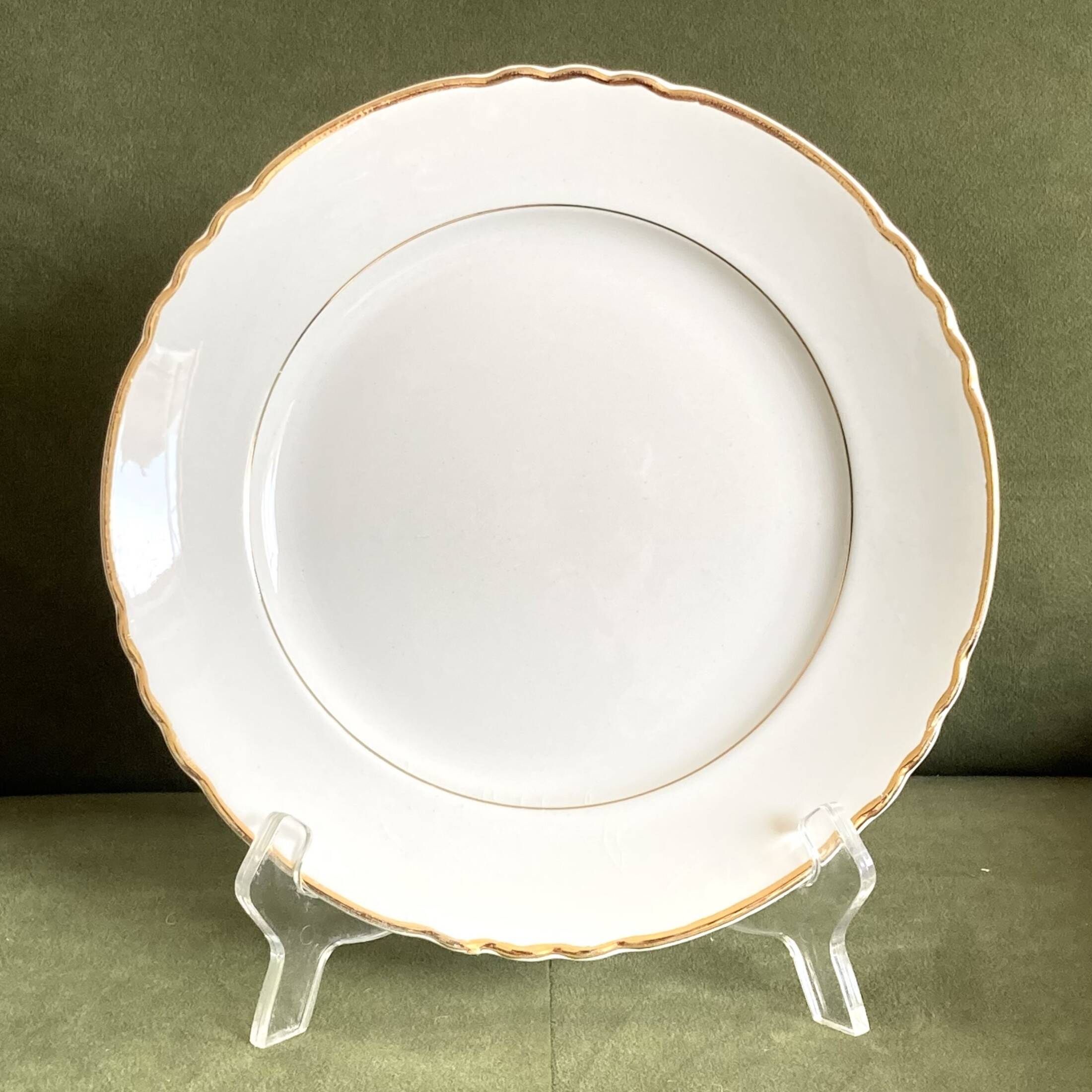 Set of 6 flat white and gold plates in old earthenware Moulin des loups vintage dishes