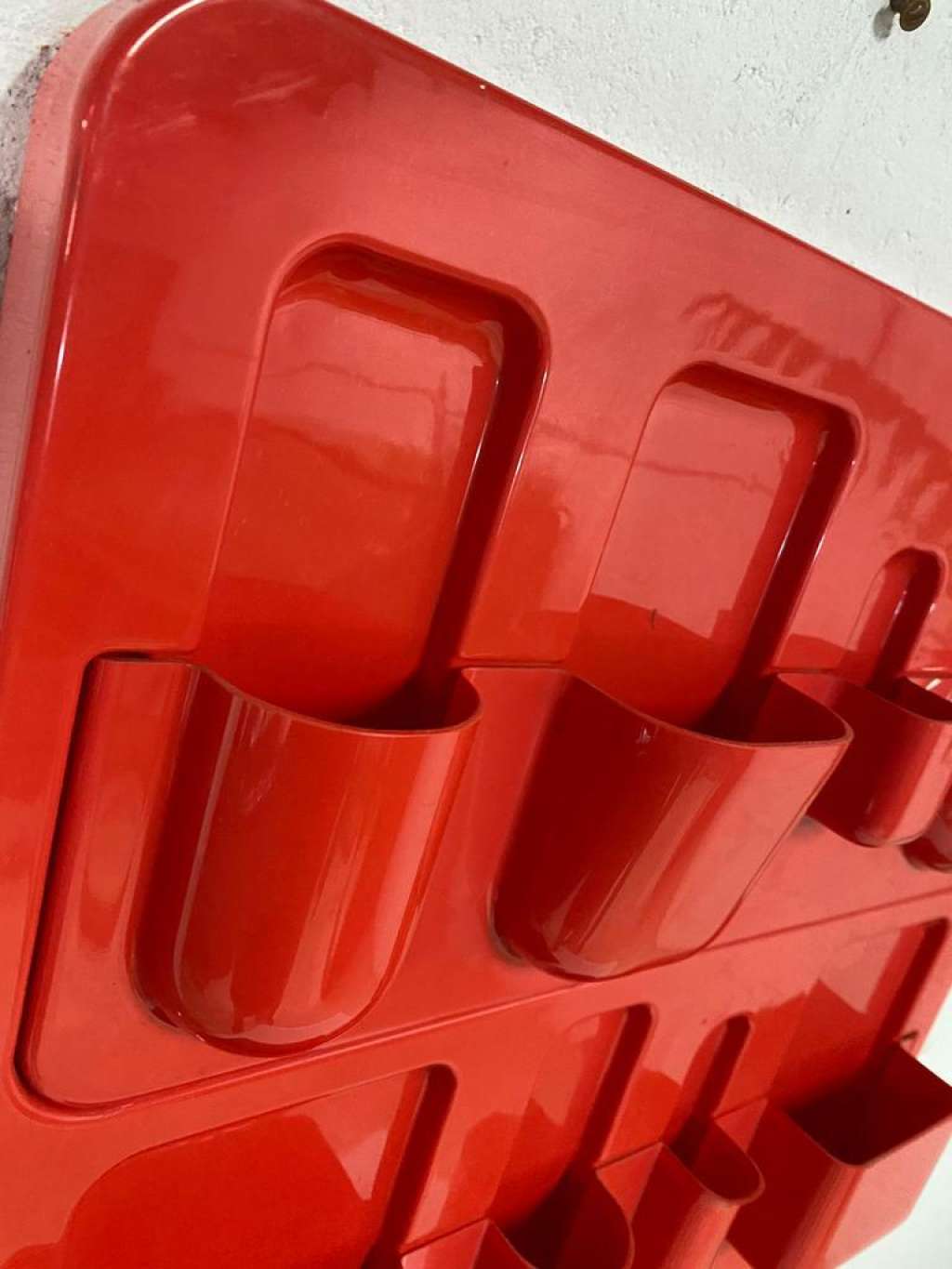 Vintage space age organizer