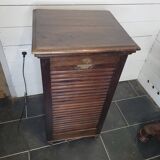 Old binder with single curtain