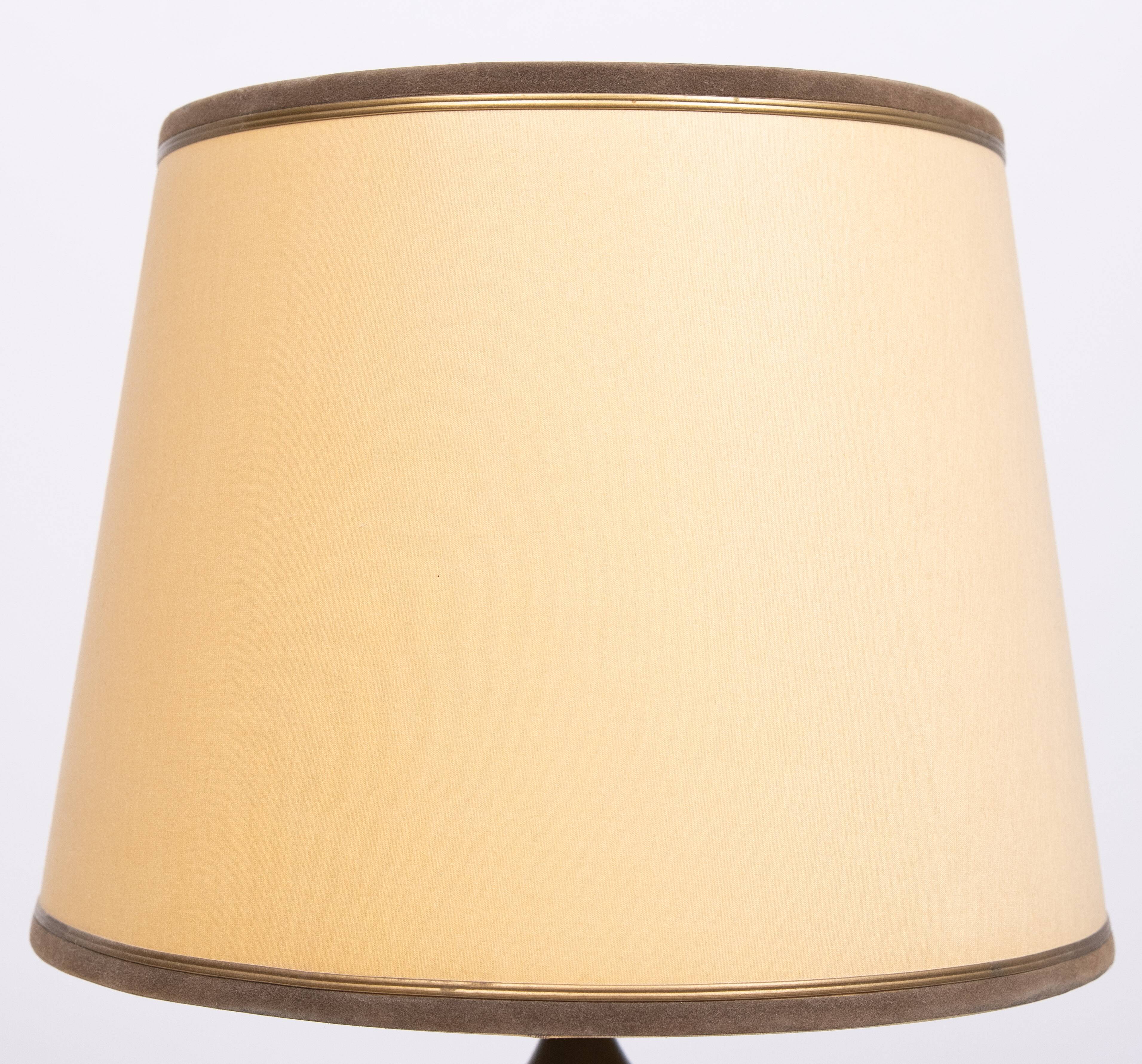 Beautiful metal green-painted tôle table lamp 1960s france