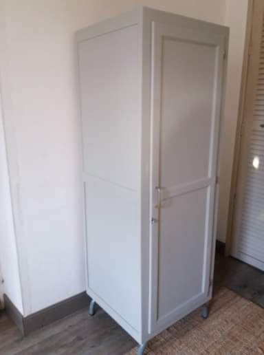 Boarding school cabinet