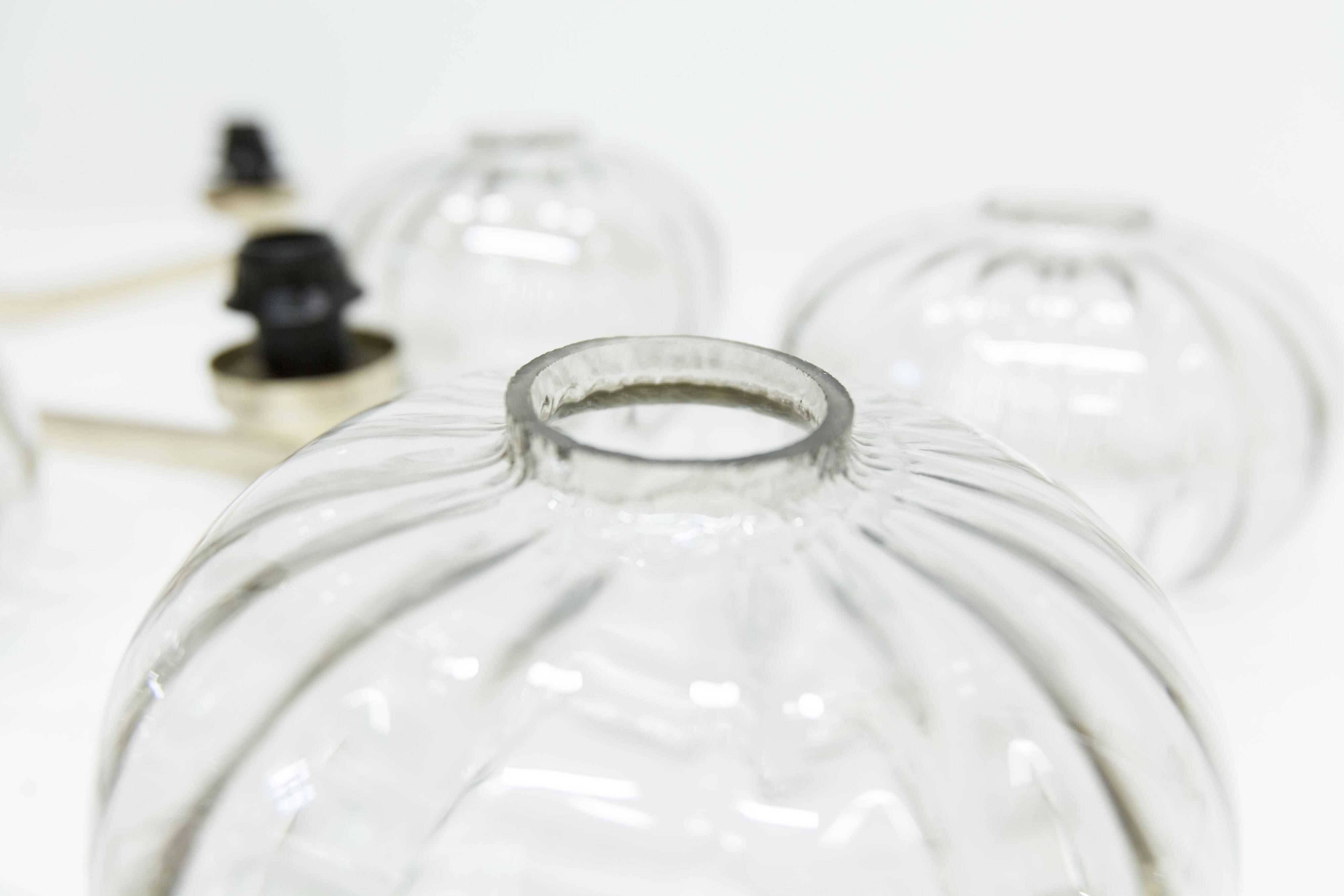 See Delmas chandelier, 5 branches, black and gold, transparent glass, 1960