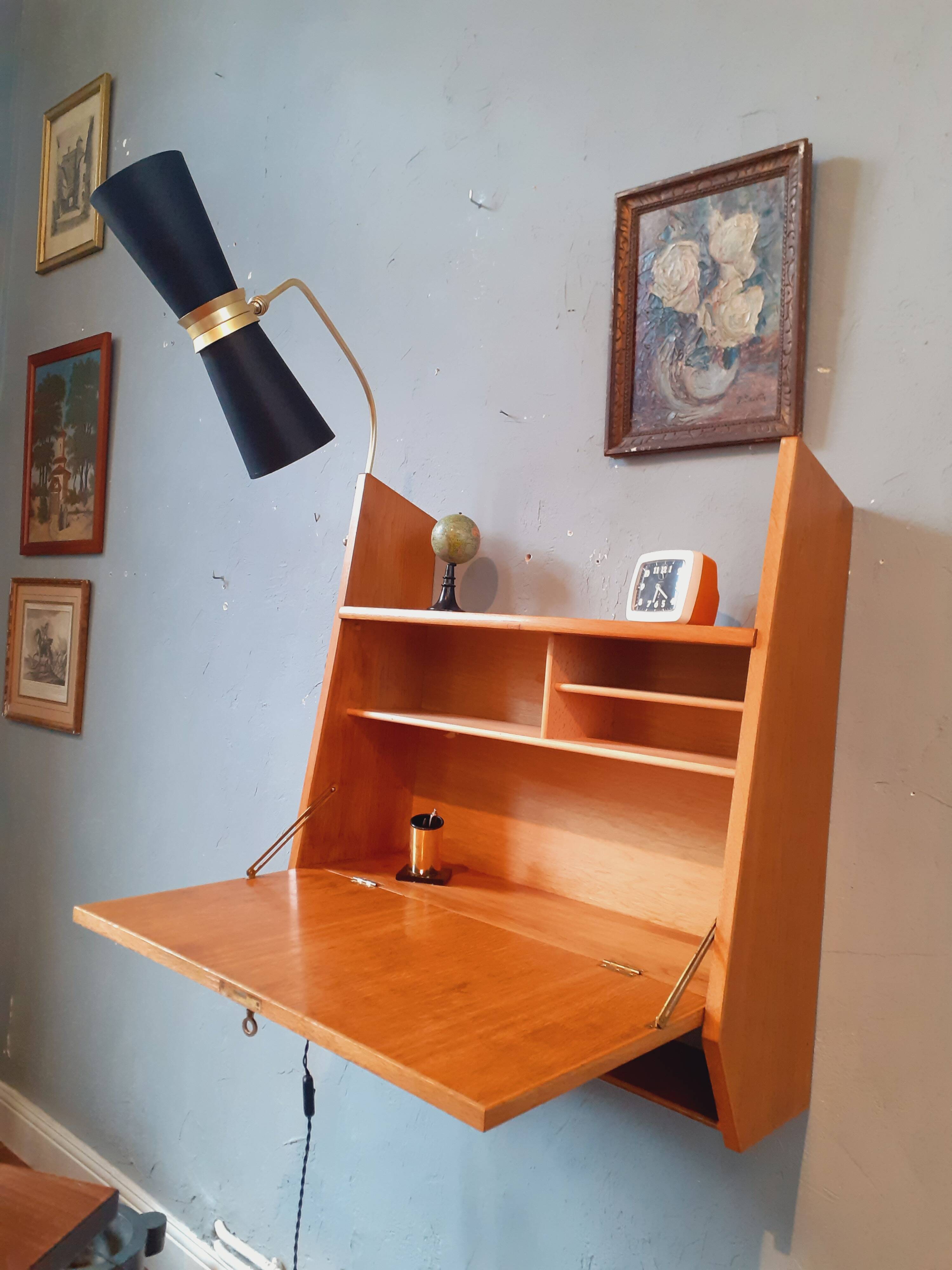 Wall-mounted oak desk from the 1950s.