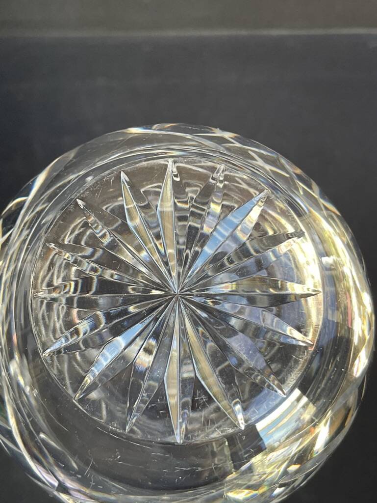 Cylindrical vase – handmade cut crystal