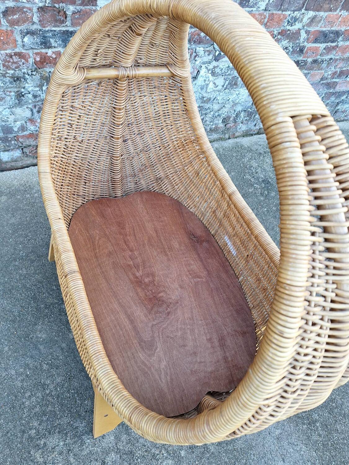 Vintage baby bed designed by Dirk Van Sliedregt for Gebroeders Jonkers, be