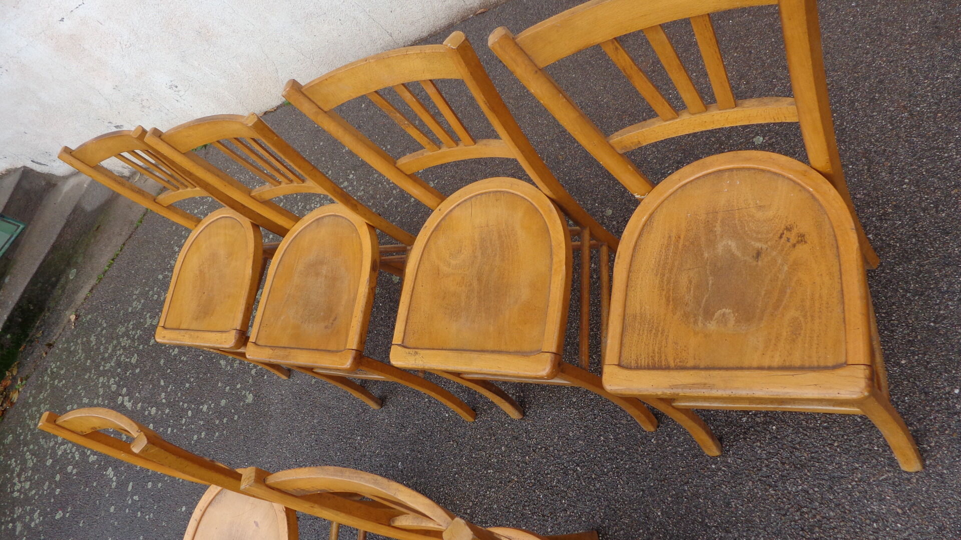 6 varnished bistro chairs