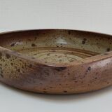 Plat à haut bord en grès pyrité par Charles Gaudry