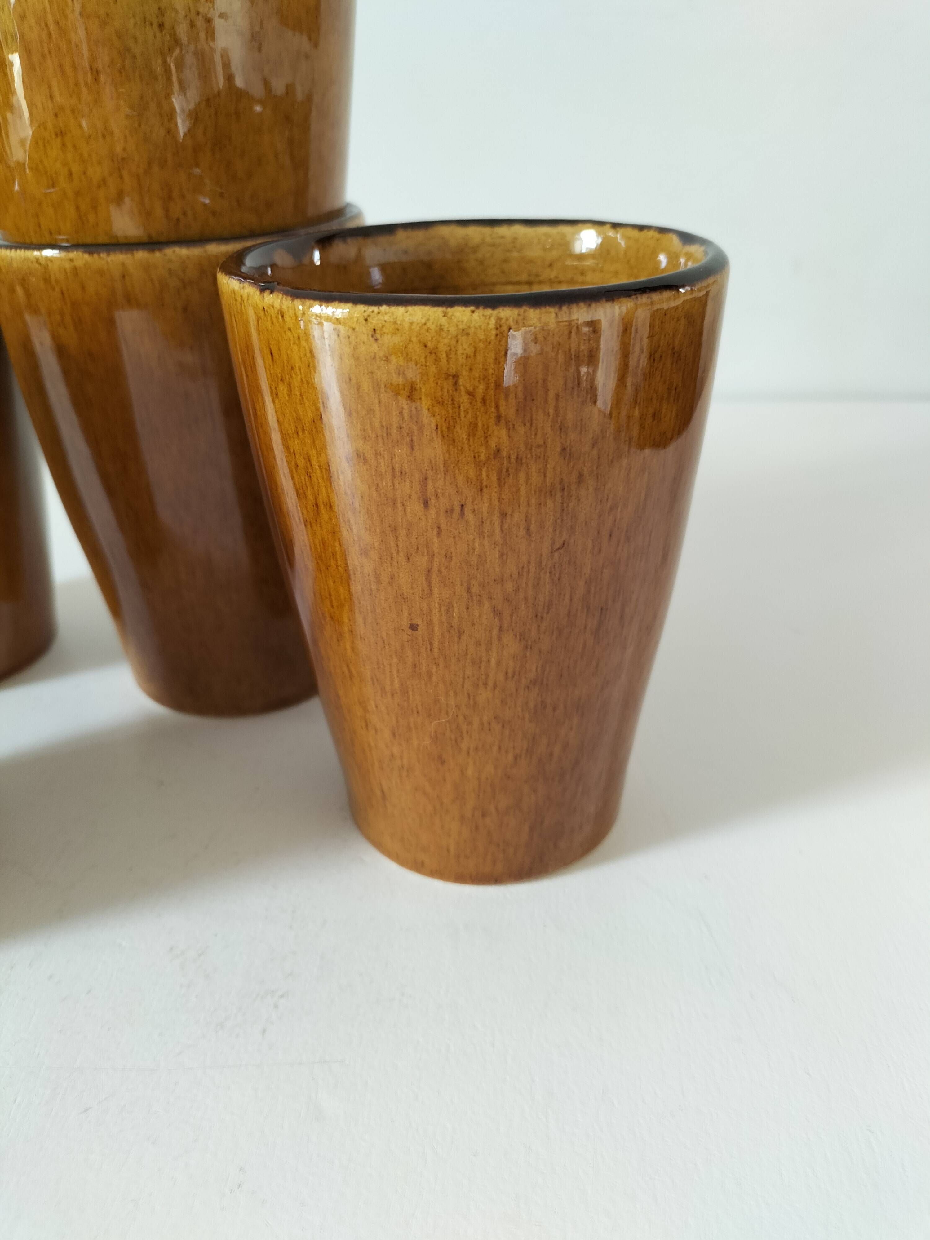 5 vintage caramel glazed stoneware cups, 70s crafts