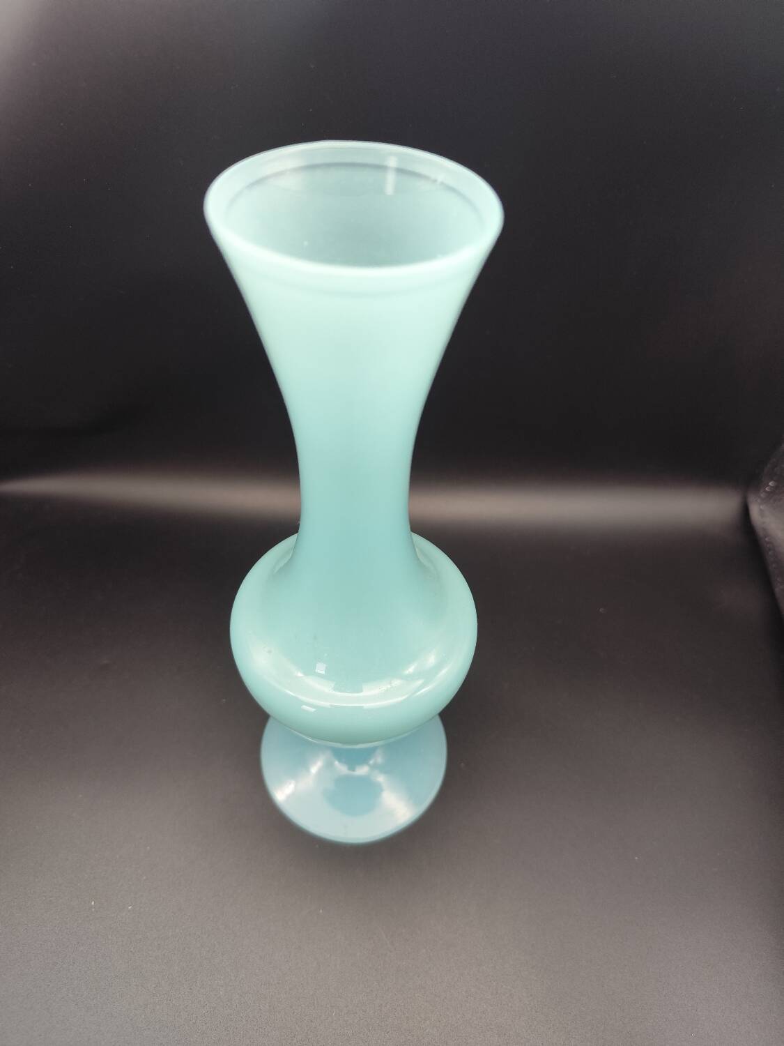 Vase soliflore vintage opaline bleue