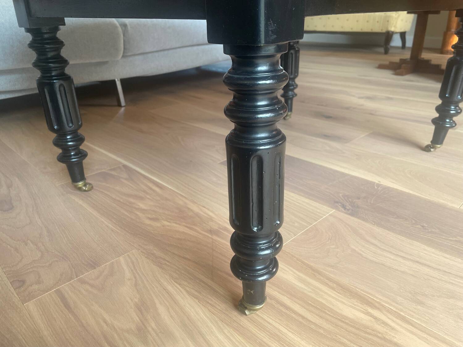 Old round coffee table