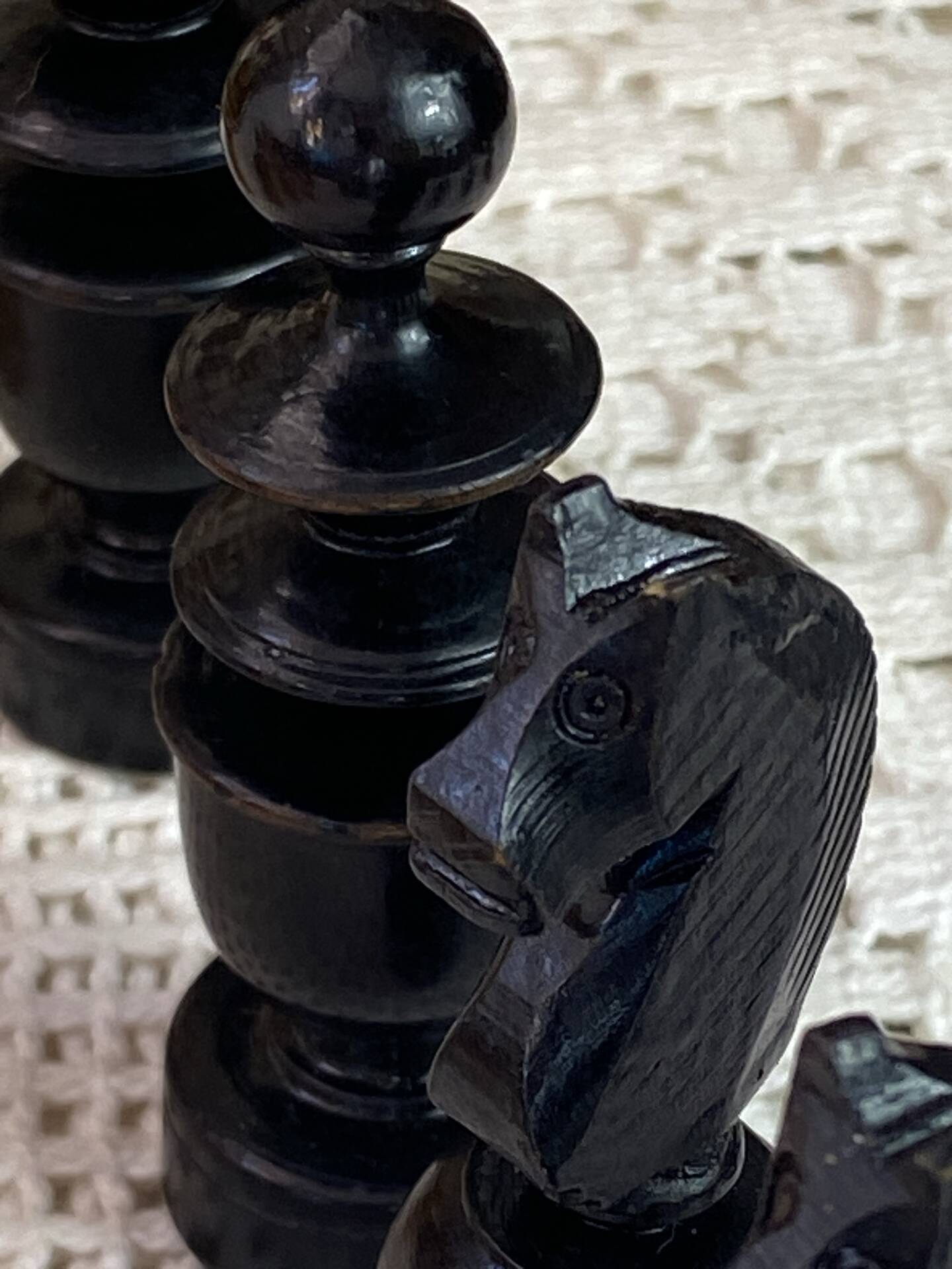 Jeu d’échec en marqueterie 
