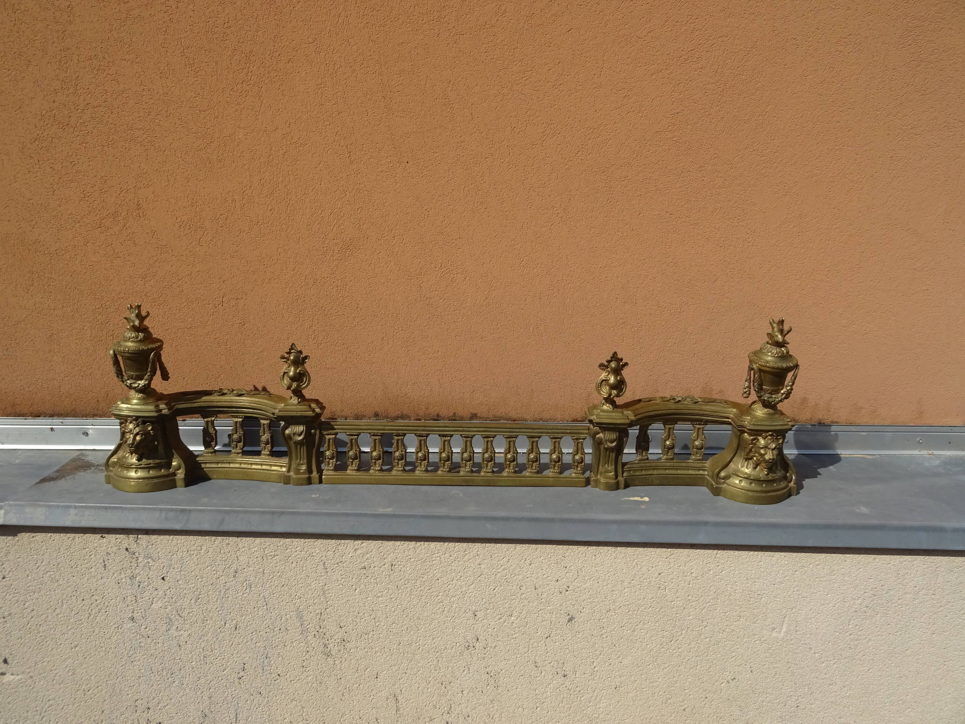 Ensemble de 3 pièces chenets et barre de cheminée en bronze xixème