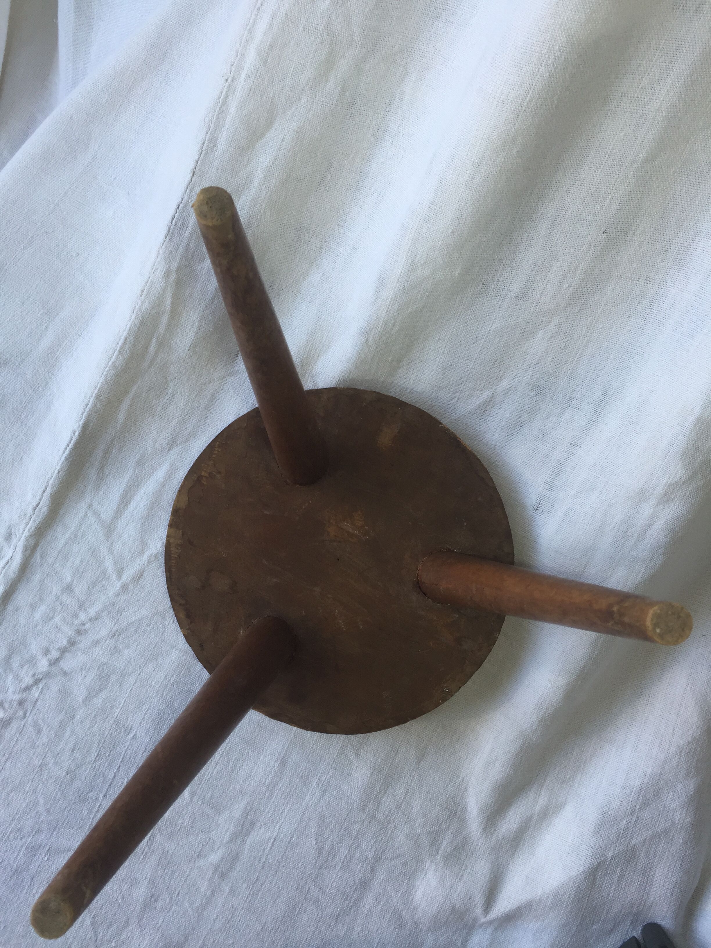 Wooden stool wood art popular tripod feet ancient compass