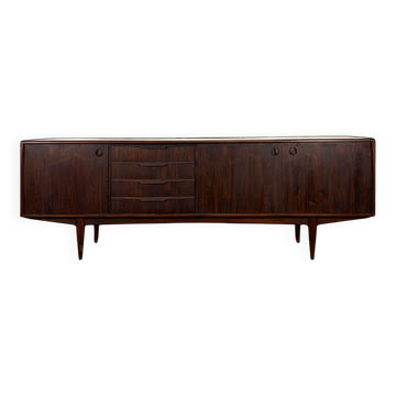 Enfilade scandinave en bois exotique deux portes quatre tiroirs années 60
