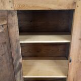 Armoire parisienne en sapin