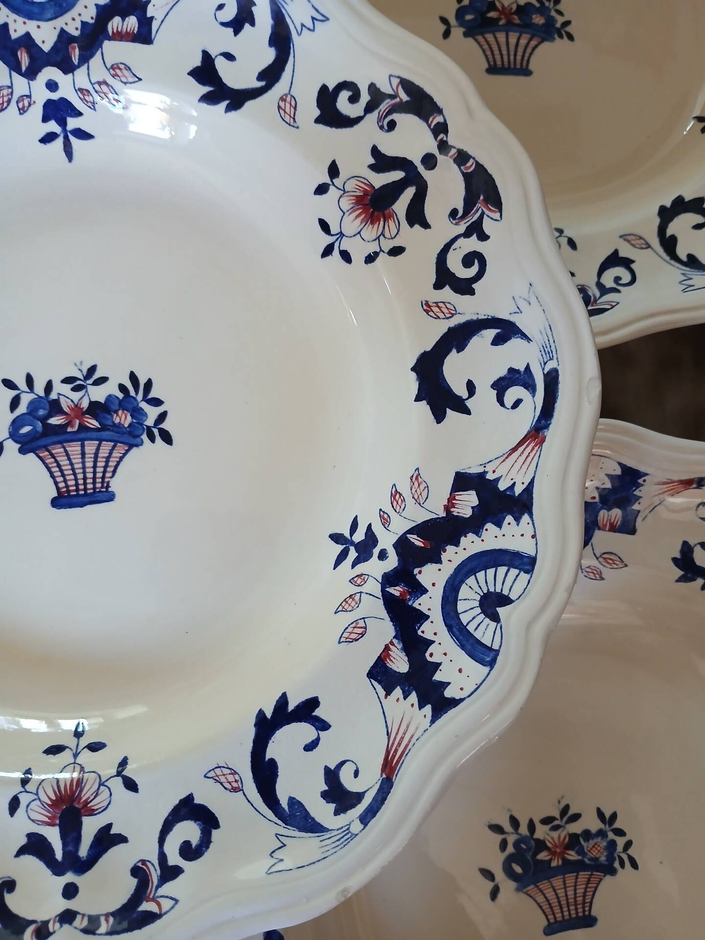 11 assiettes creuses "Rouennais " de Longchamp 