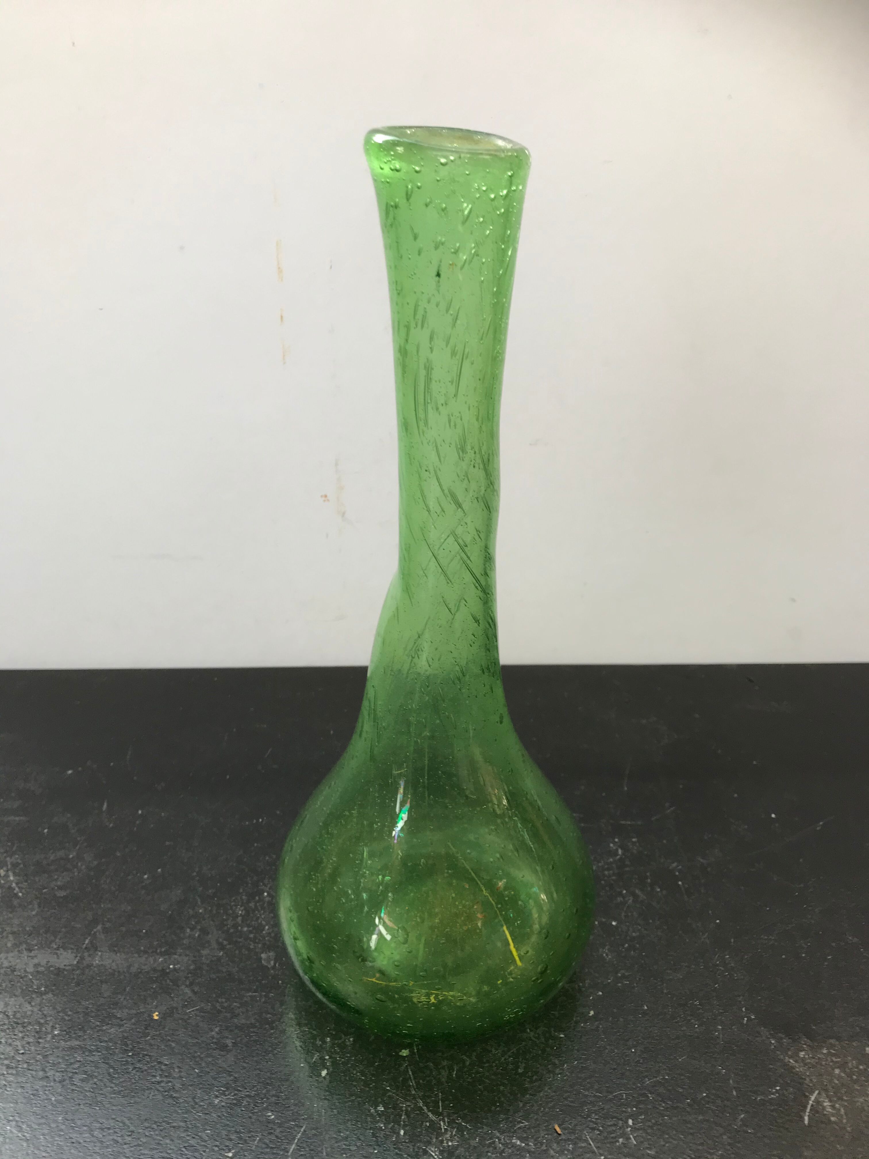 Former vase soliflore vintage bullé glass