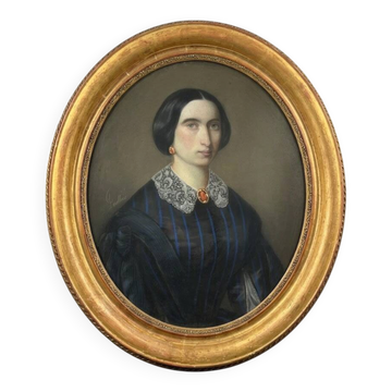 Large portrait of a woman in pastel – Second Empire period – Signed Loullie, d