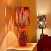 Lampe de table d'ambiance upcyclée à partir d'un vase en céramique Übelacker.