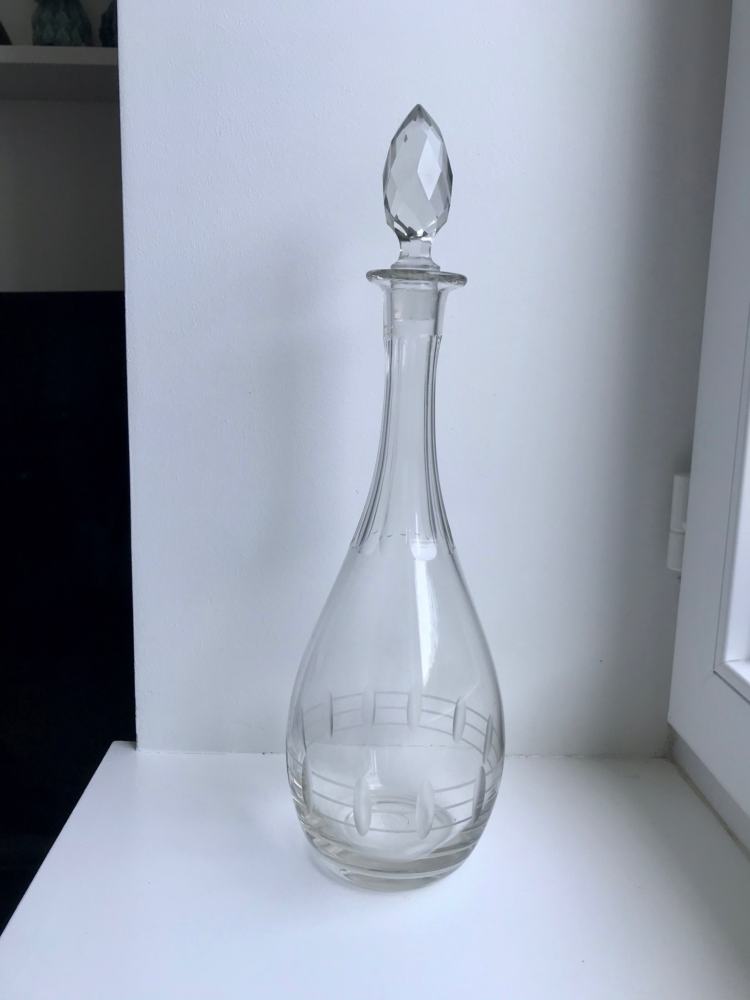 Engraved crystal wine decanter 20s-30s