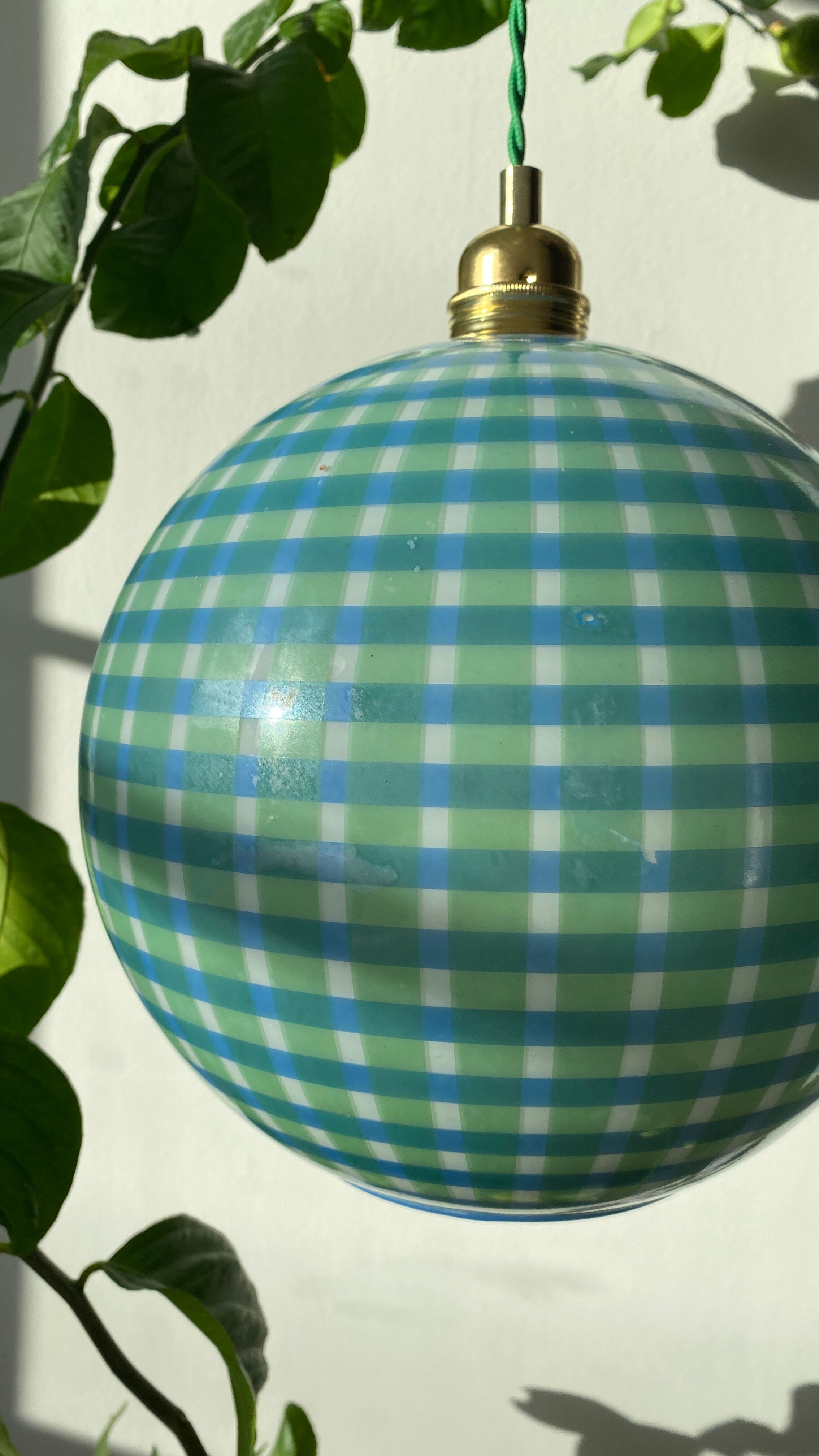 Vichy ball suspension