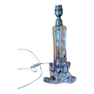 Pied de lampe - en cristal de baccarat - de forme libre - estampillé au dessous