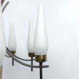 Mid-Century 8 lights brass and opaline glass chandelier. Italy 1950s