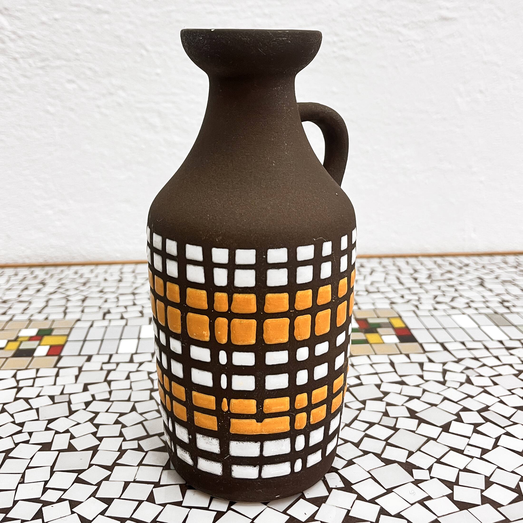 Ceramic vase with handle, Strehla Keramik, Germany, 1970s.