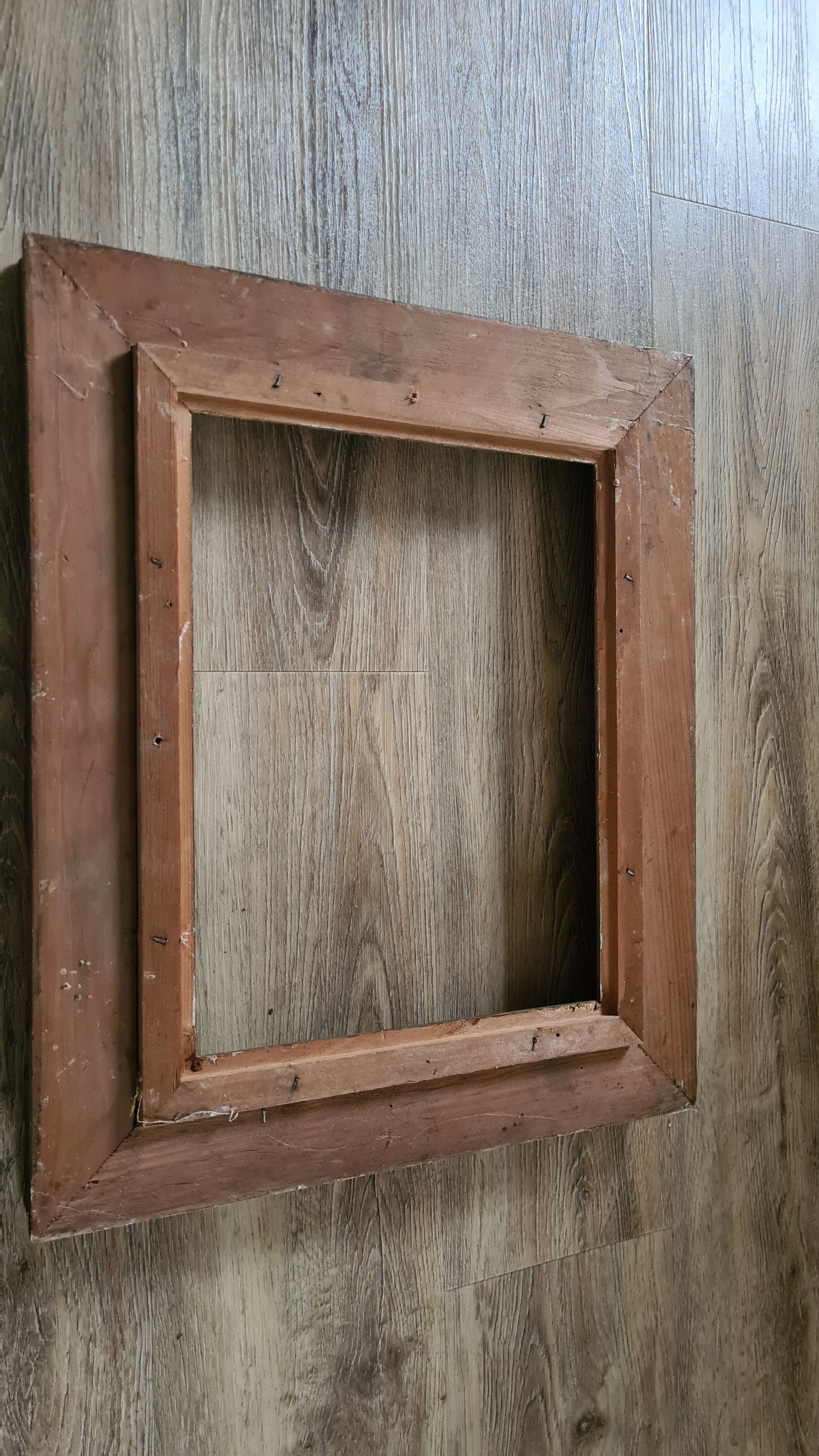 Old gilded wooden frame with beige / vintage Marie Louise