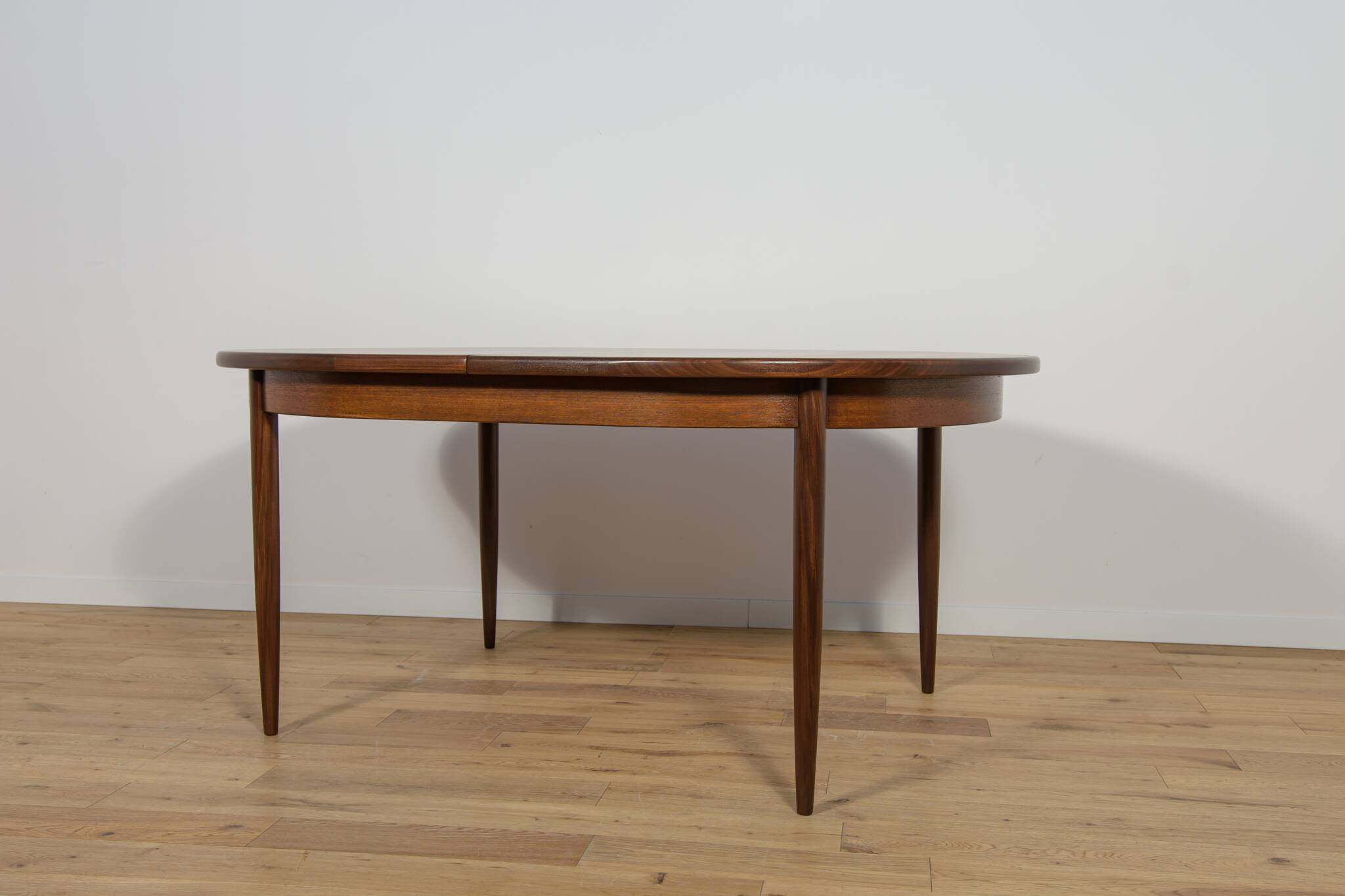 Mid-Century Oval Dining Table in Teak from G-Plan, United Knigdom, 1960s