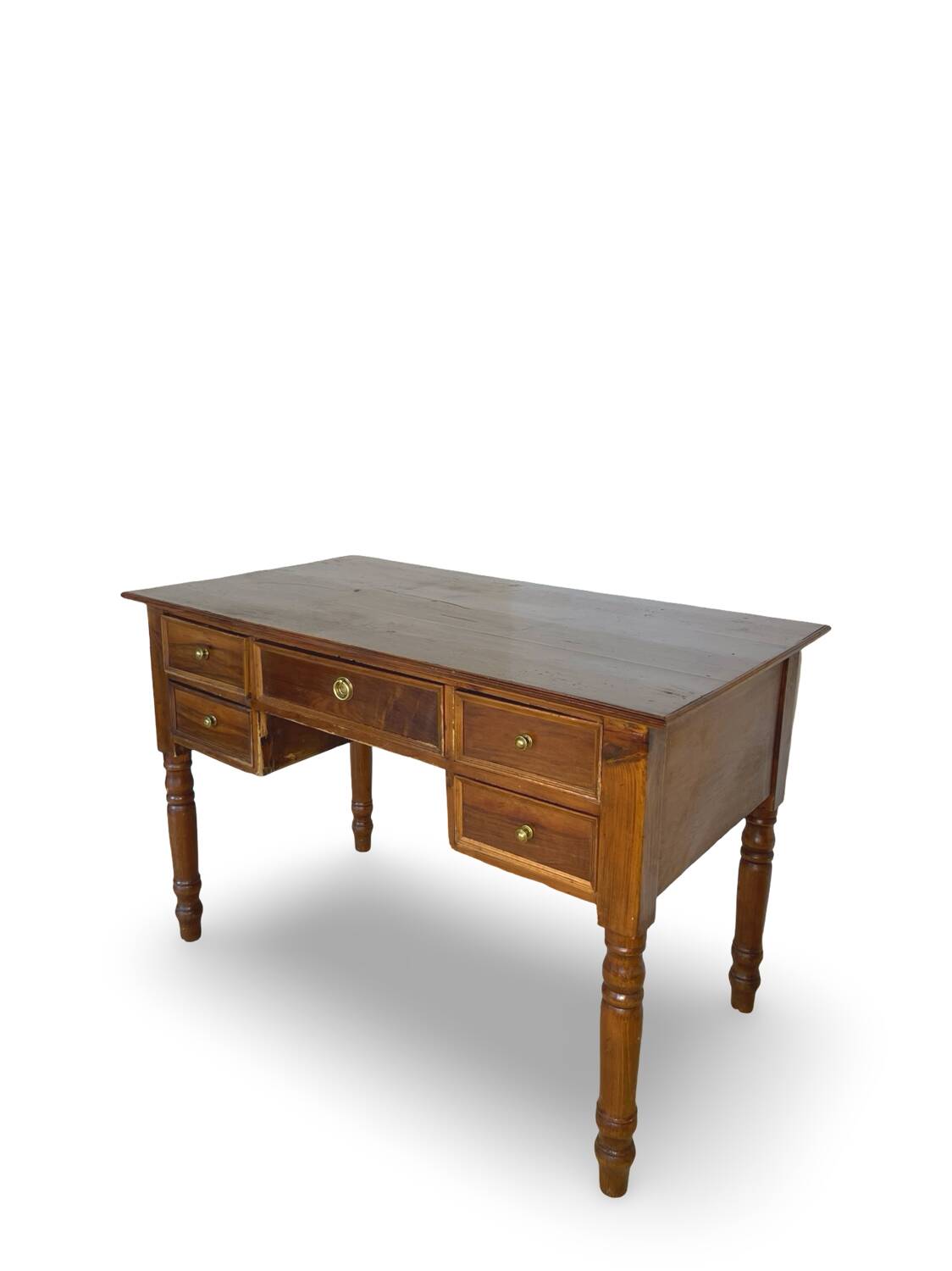 Italian pine wood centre writing desk from the 1960s, a reproduction o