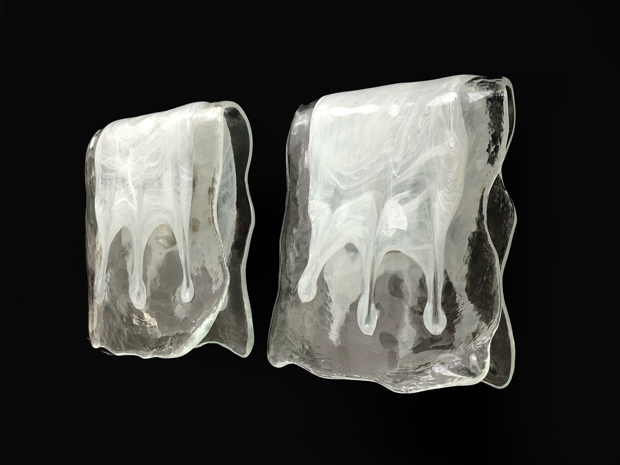 Pair of Murano Sil Lux wall sconces in alabaster glass and aluminum