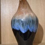 Large flame-patterned stoneware jug