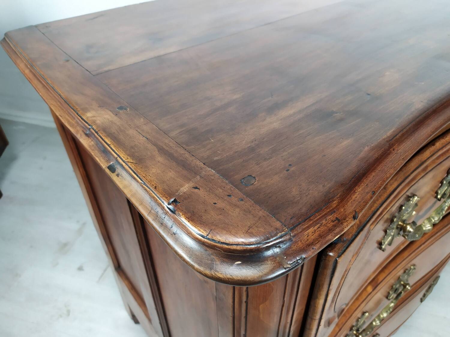 Commode lyonnaise noyer