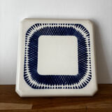 Vintage old trivet Badonviller blue graphic pattern